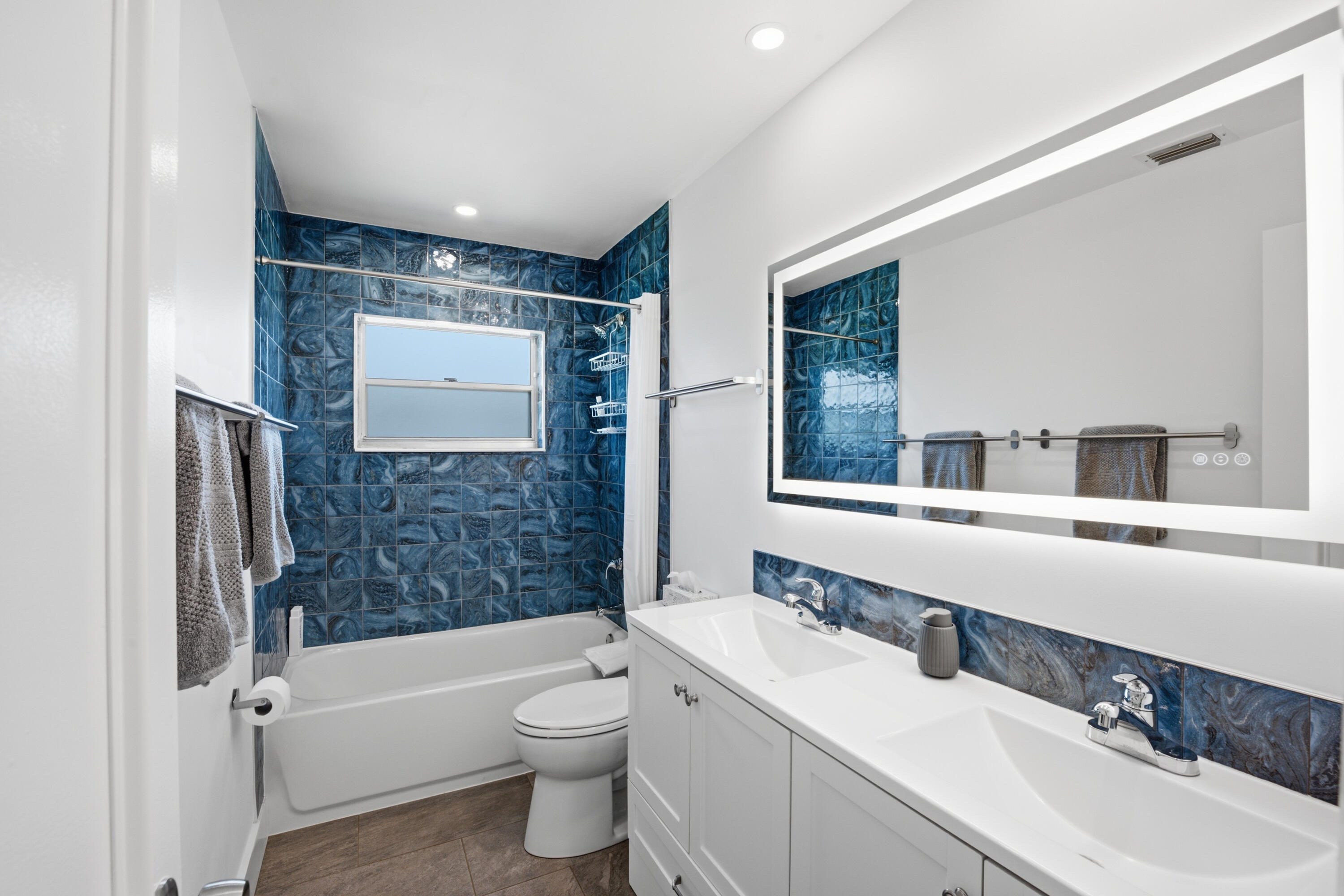 DELRAY VILLAS 5 - Residential