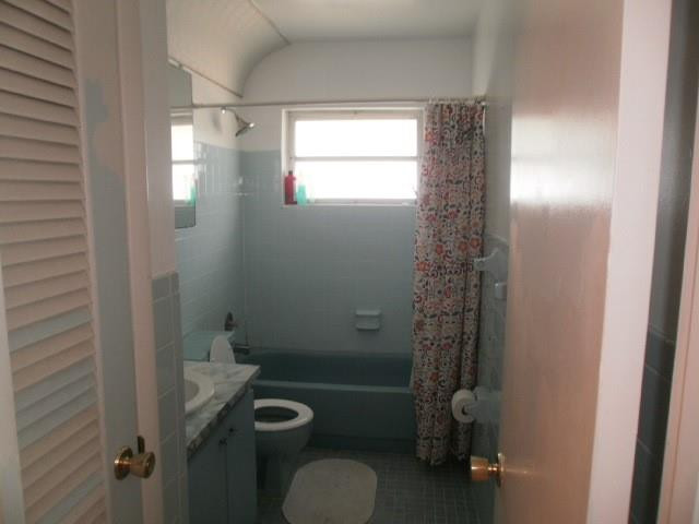 Paradise Gardens Sec 4 76 - Residential