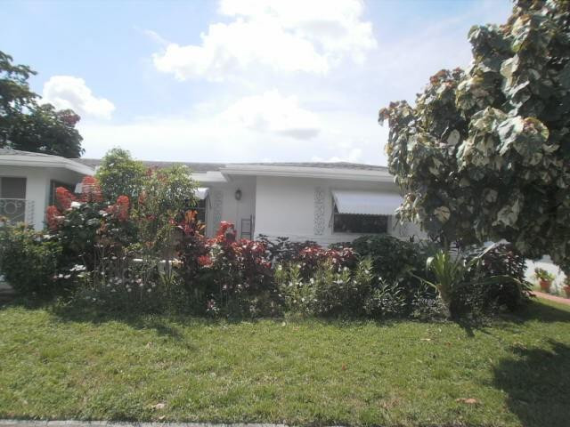 Paradise Gardens Sec 4 76 - Residential