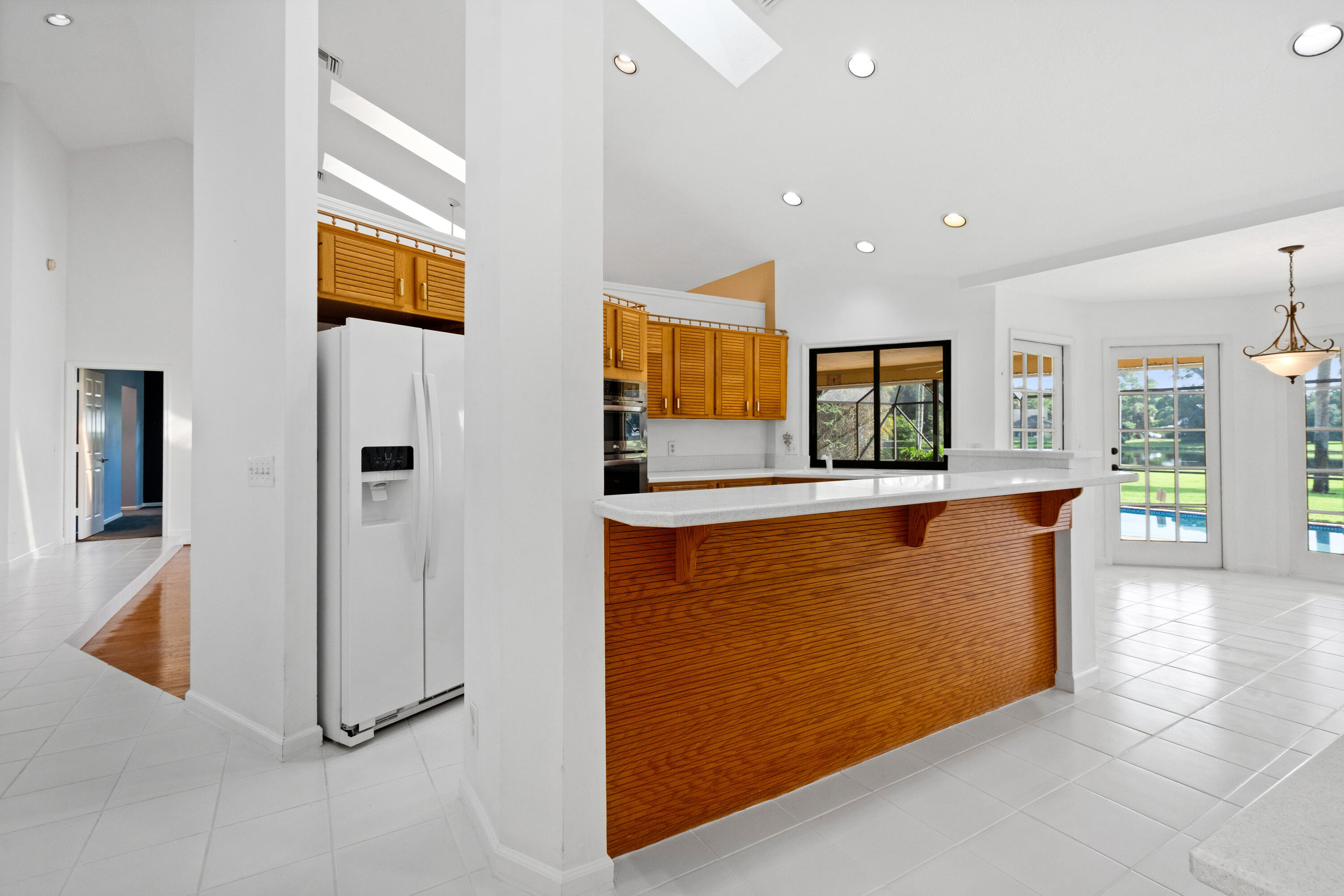 WHISPERING TRAILS - Residential