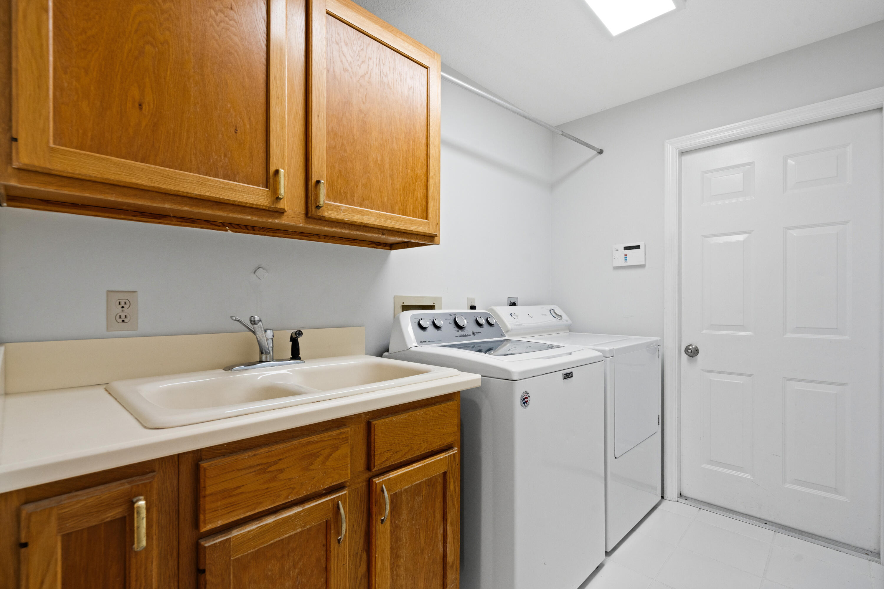 WHISPERING TRAILS - Residential