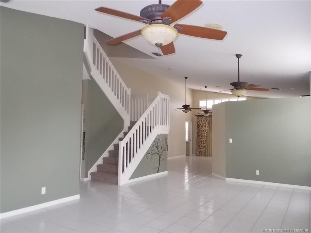 CHARTER CLUB AT MARTIN DOWNS - Residential