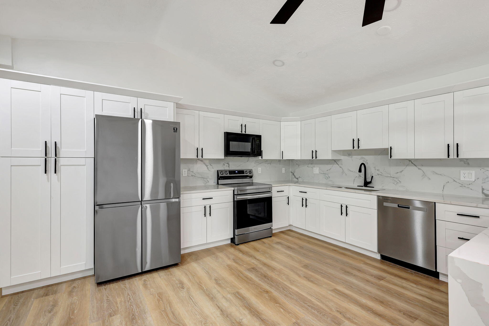 BELLE VISTA - Residential