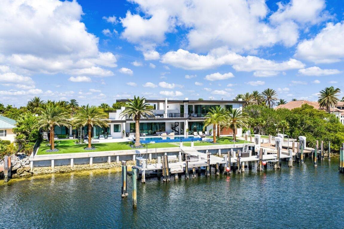 VENETIAN ISLES 3RD SEC - Residential