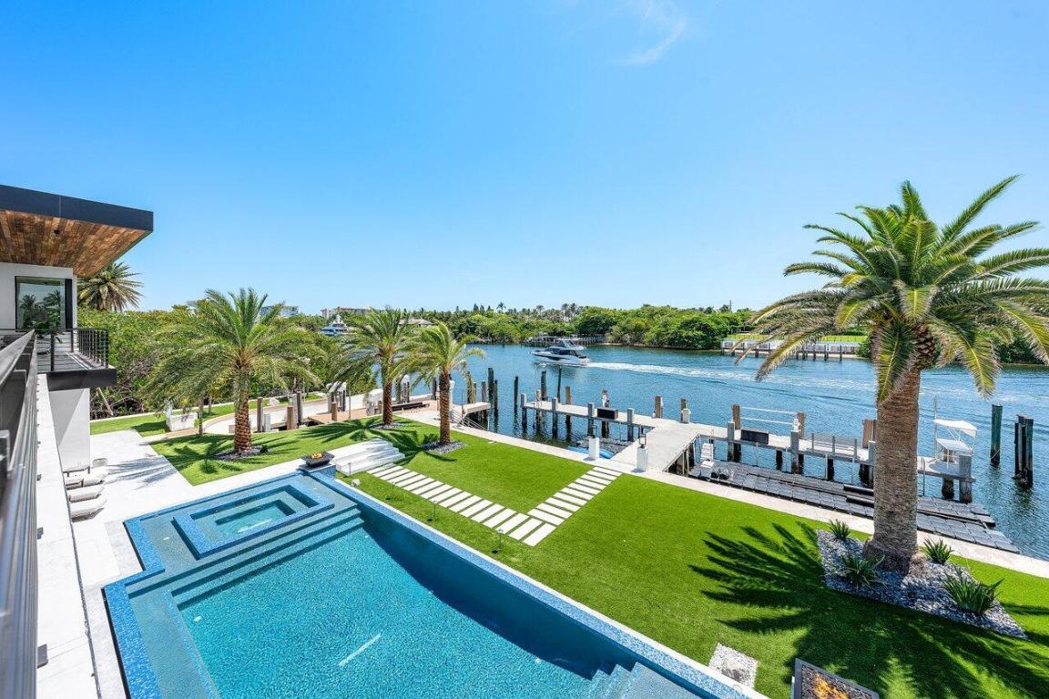 VENETIAN ISLES 3RD SEC - Residential