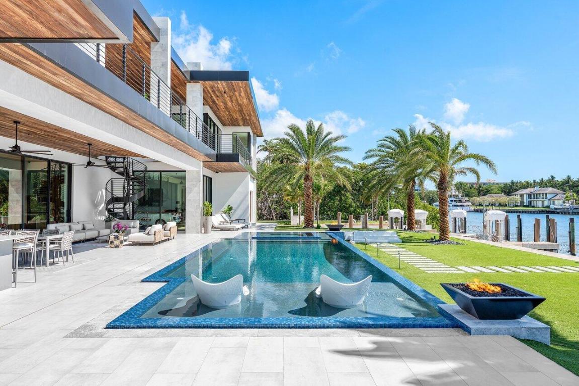 VENETIAN ISLES 3RD SEC - Residential