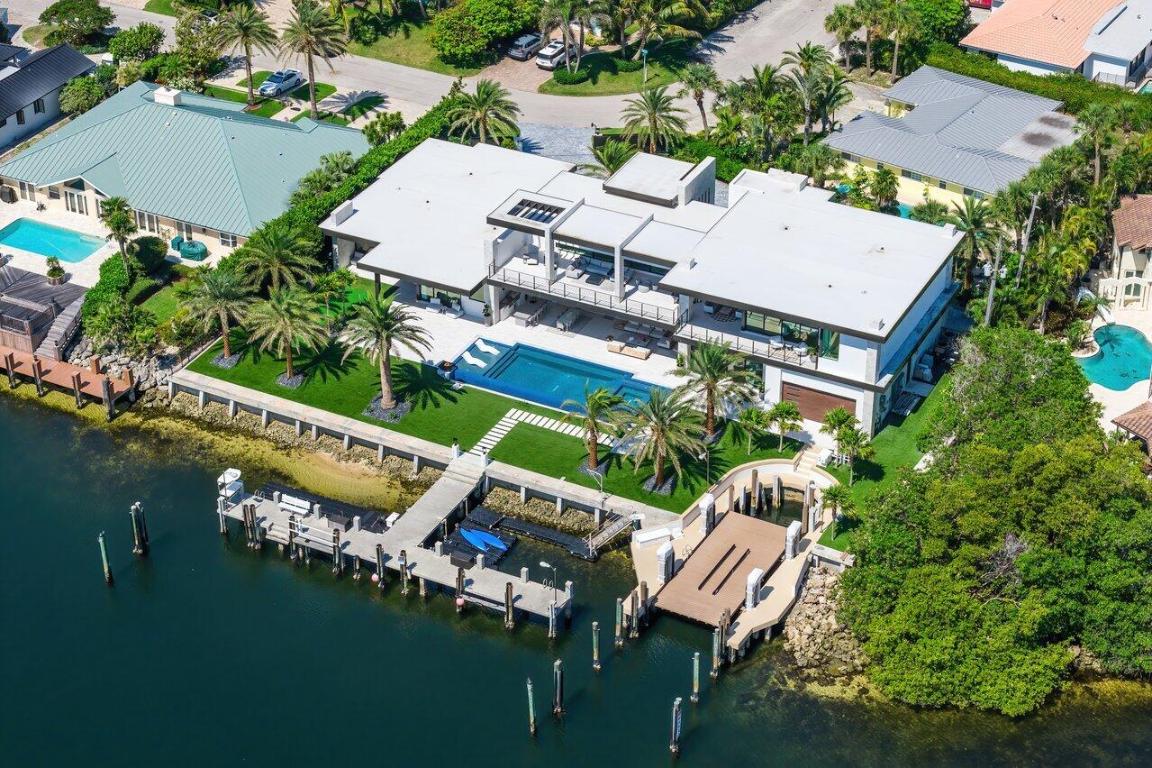 VENETIAN ISLES 3RD SEC - Residential