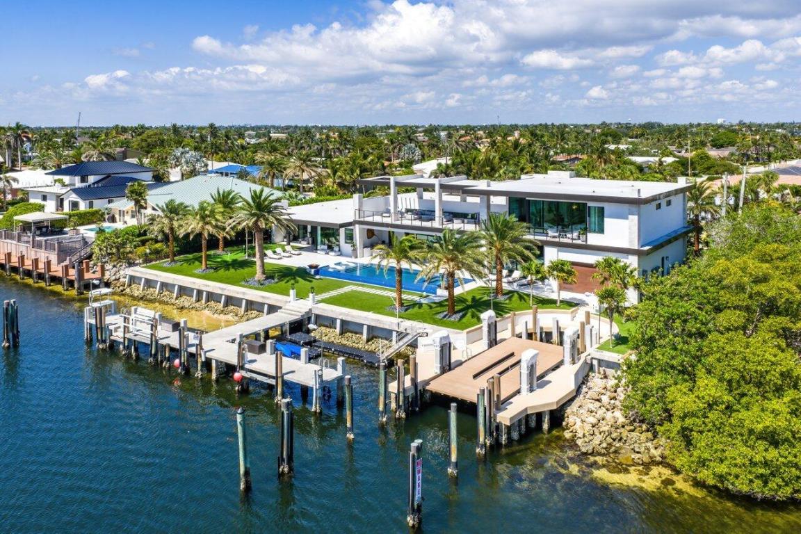VENETIAN ISLES 3RD SEC - Residential