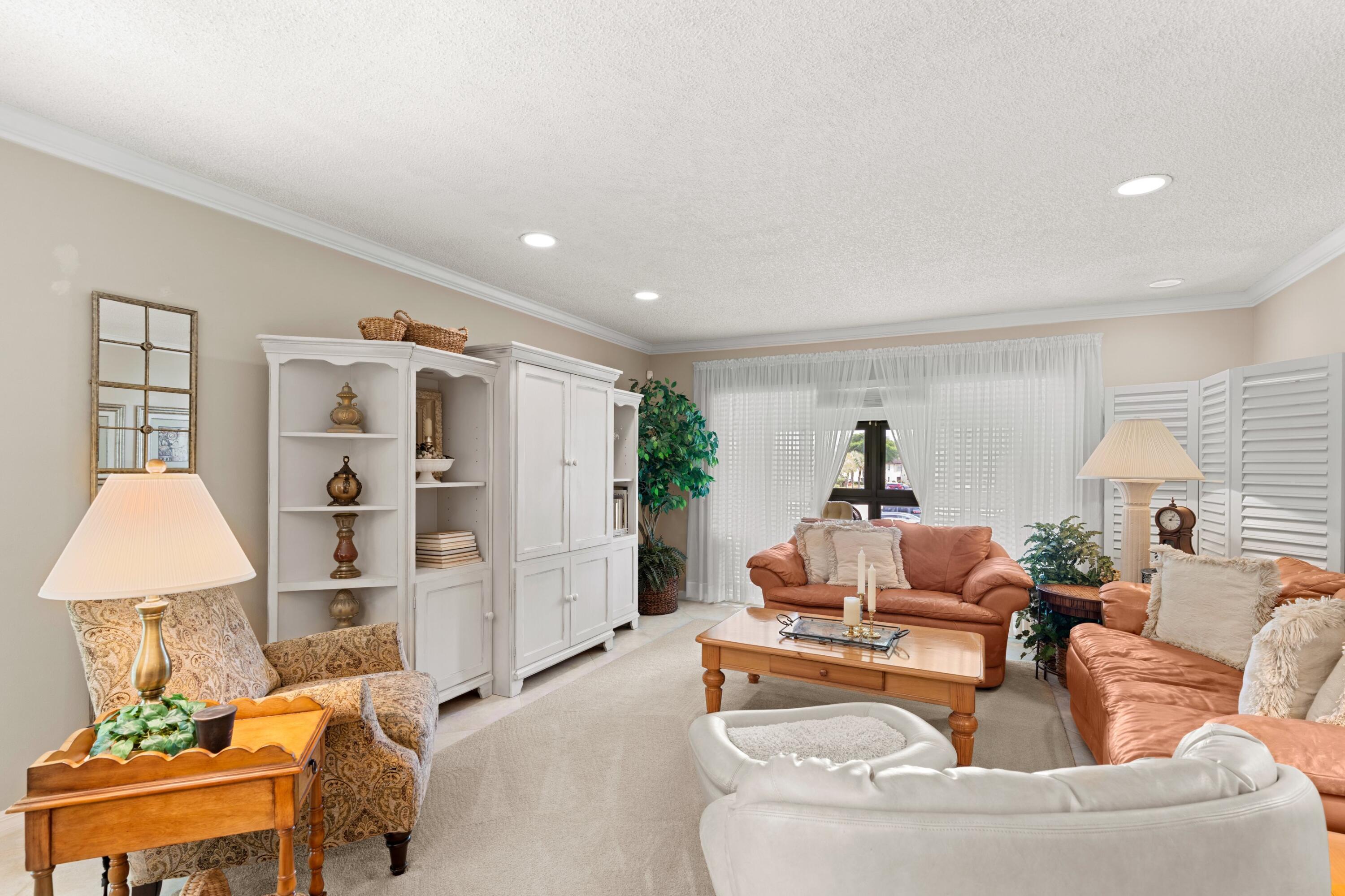 GLADES OF BOCA LAGO CONDO - Residential