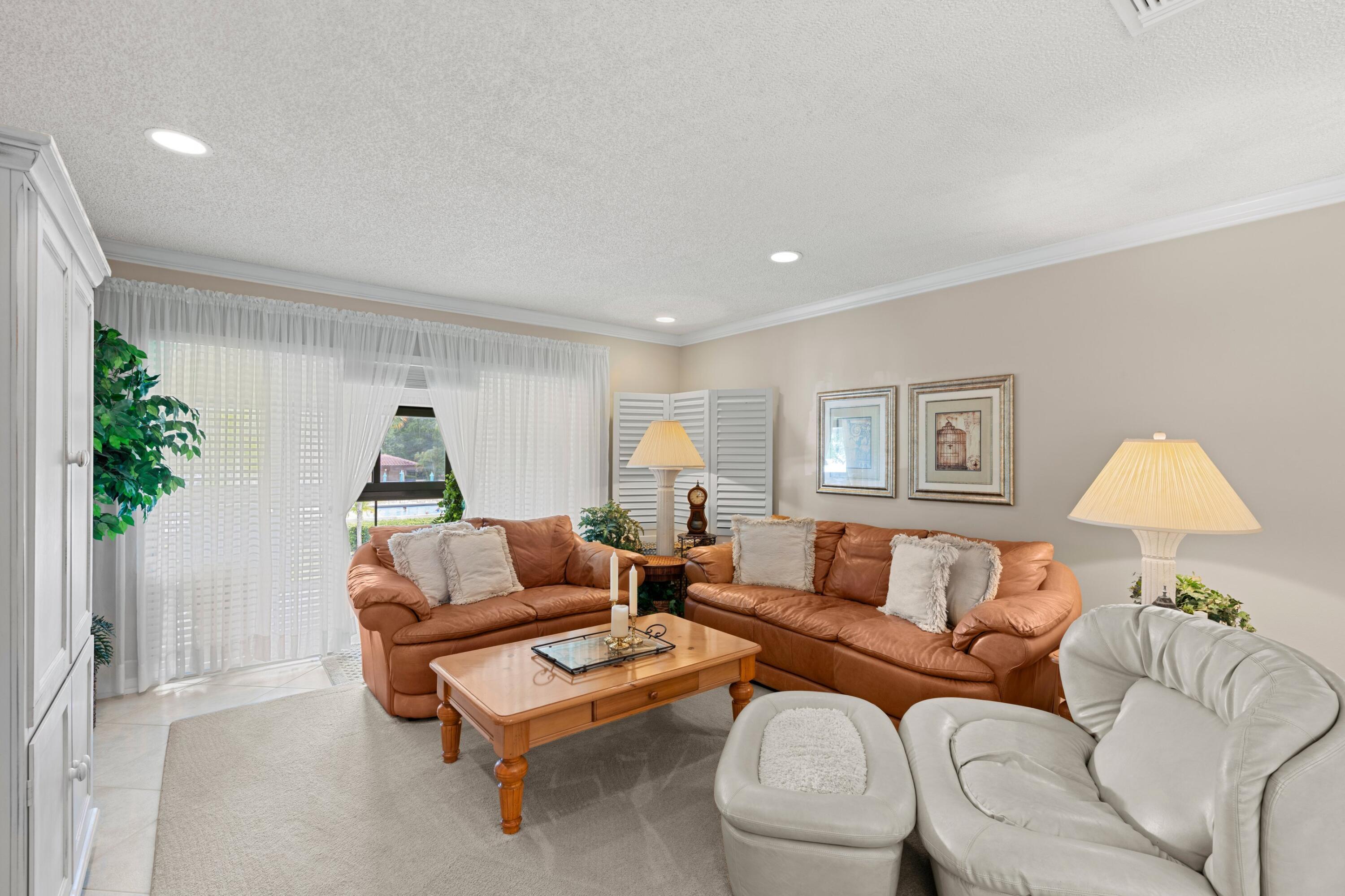 GLADES OF BOCA LAGO CONDO - Residential