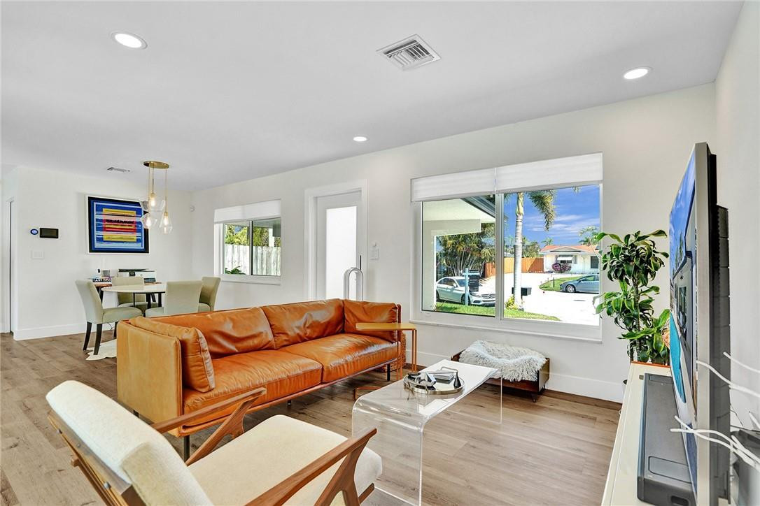 Tamarac Hills 1st Sec 57- - Residential
