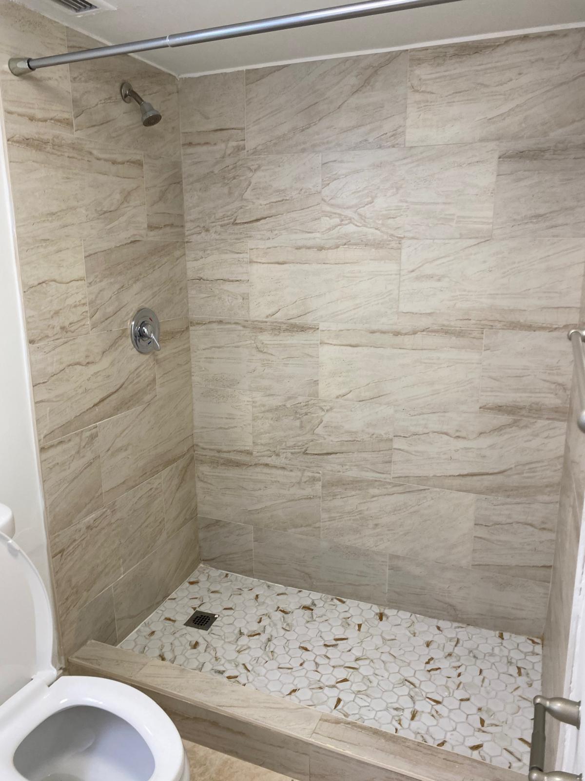 DADELAND PLACE CONDO - Residential Lease