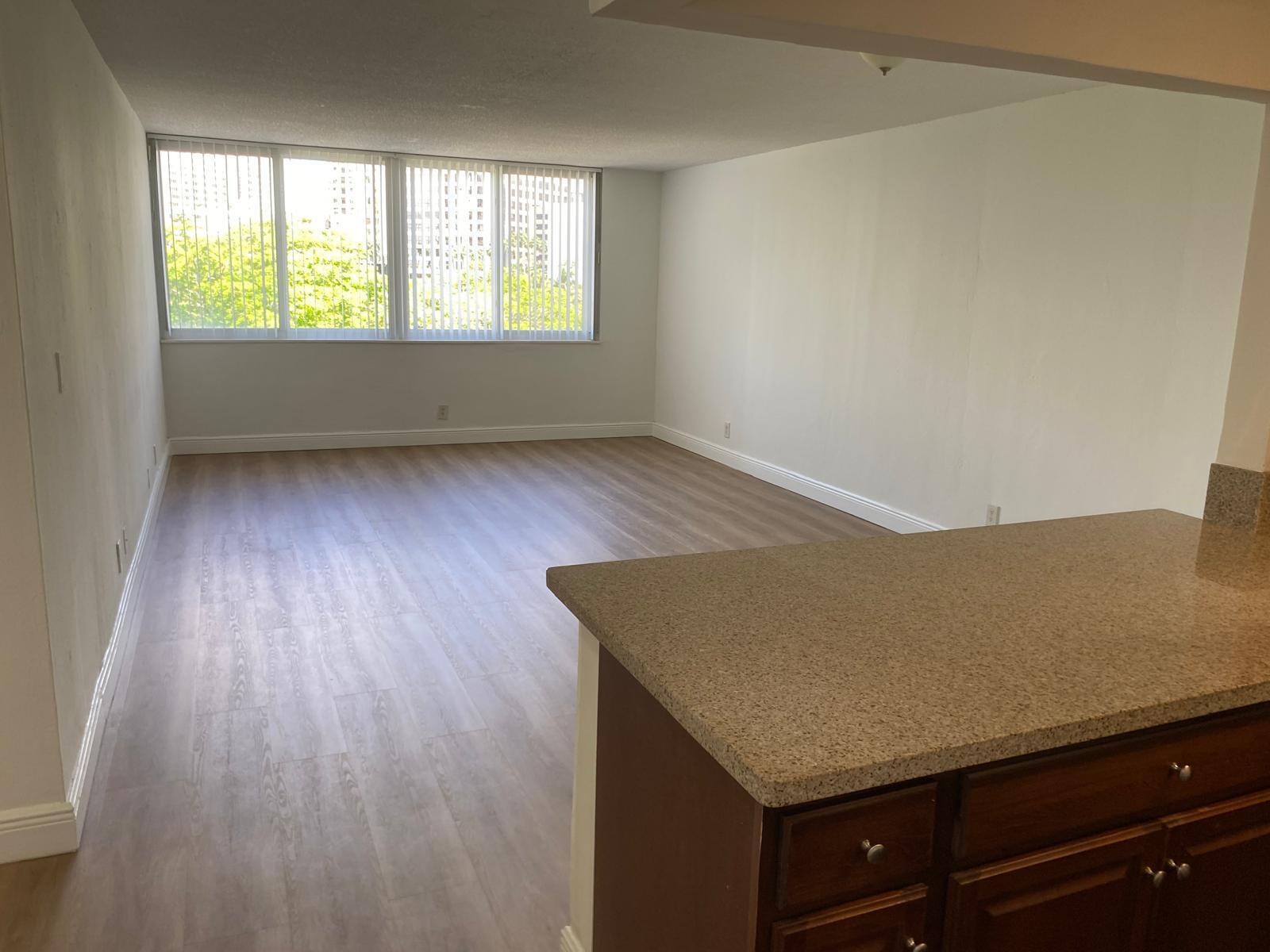 DADELAND PLACE CONDO - Residential Lease