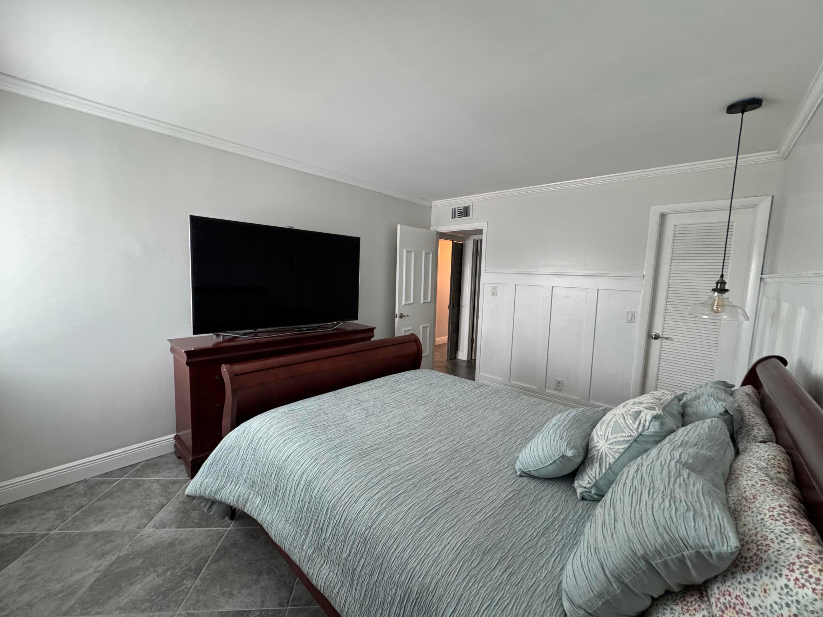 KINGS POINT - Residential