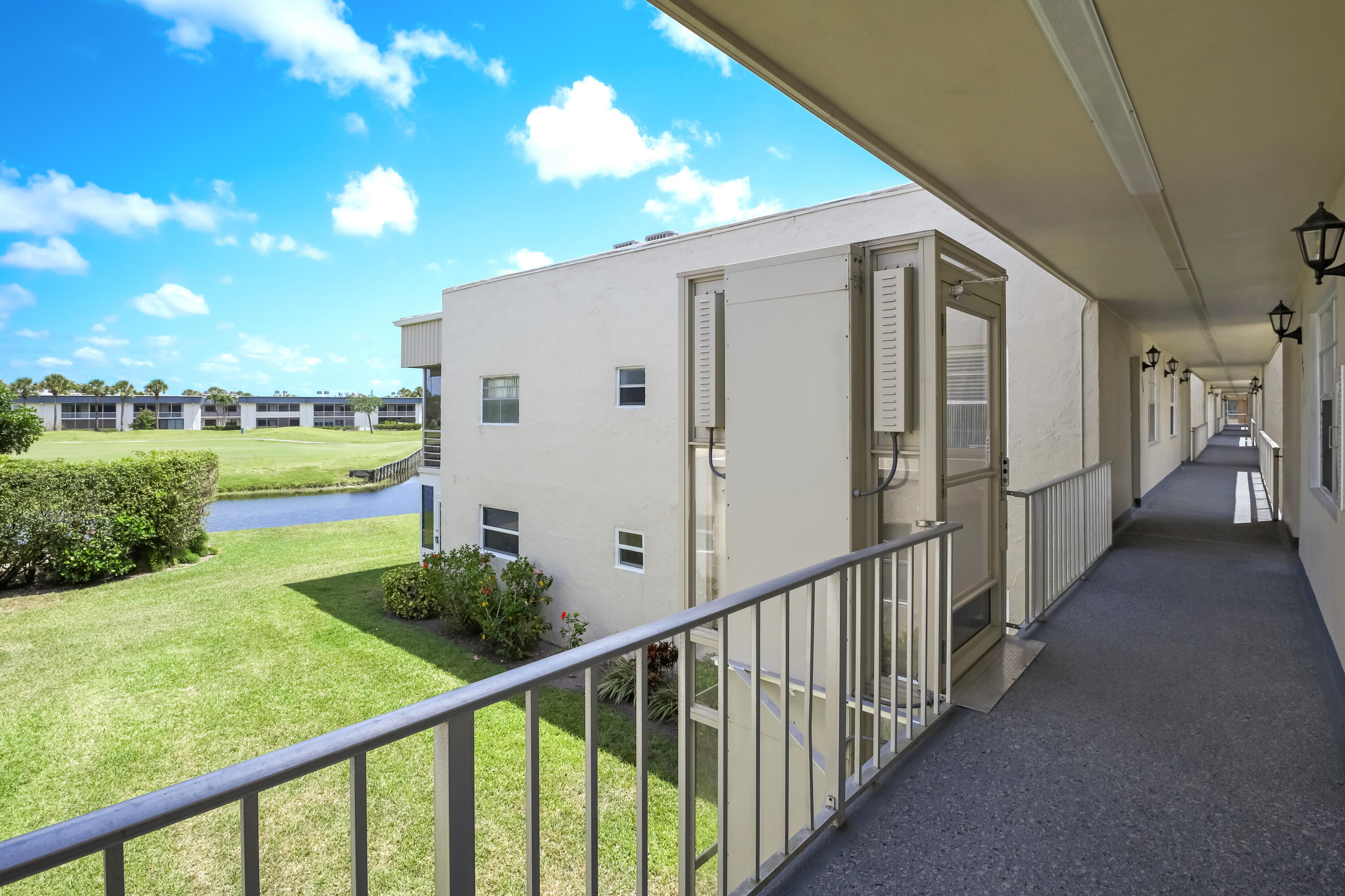 KINGS POINT - Residential