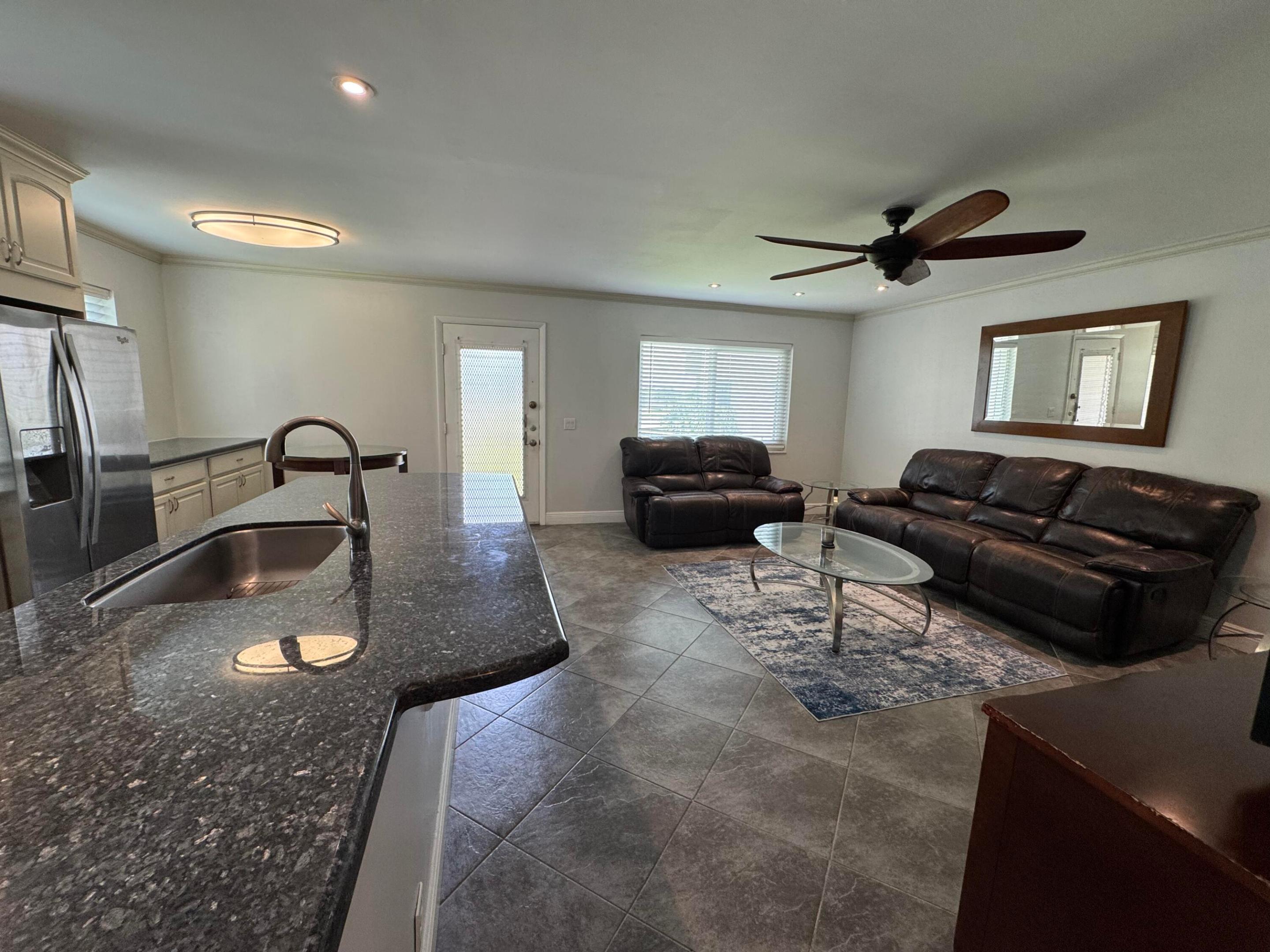 KINGS POINT - Residential
