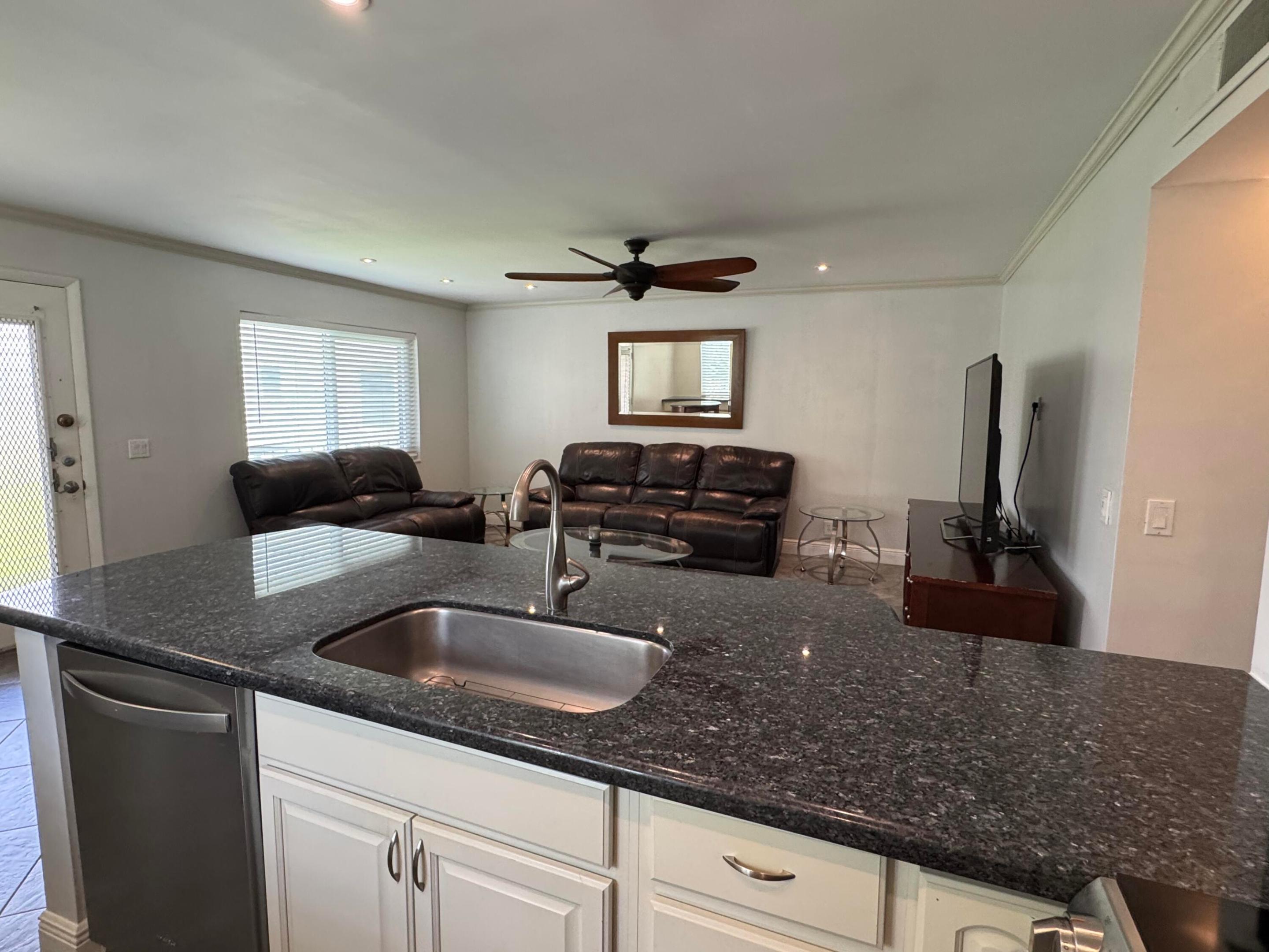 KINGS POINT - Residential