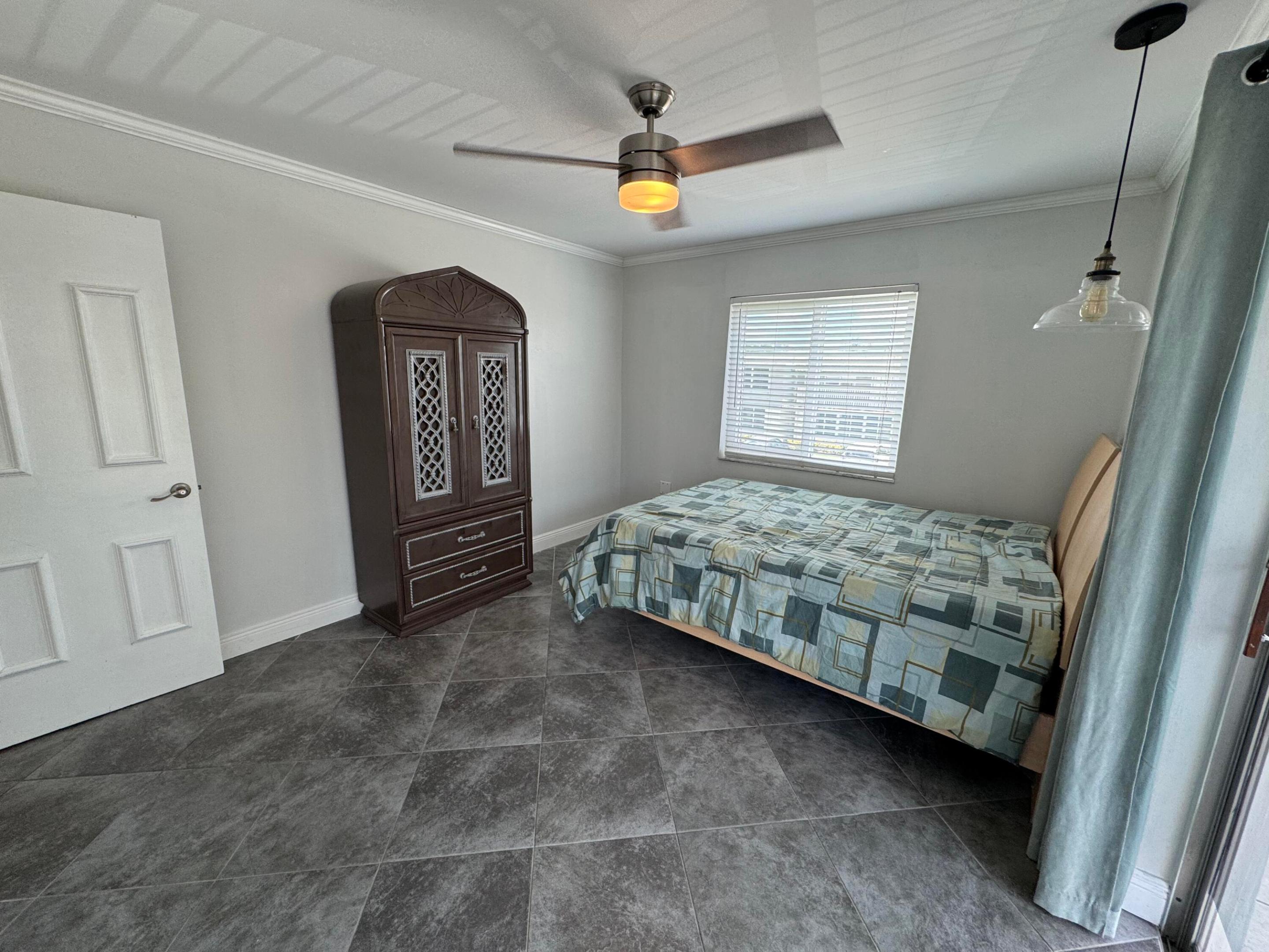 KINGS POINT - Residential