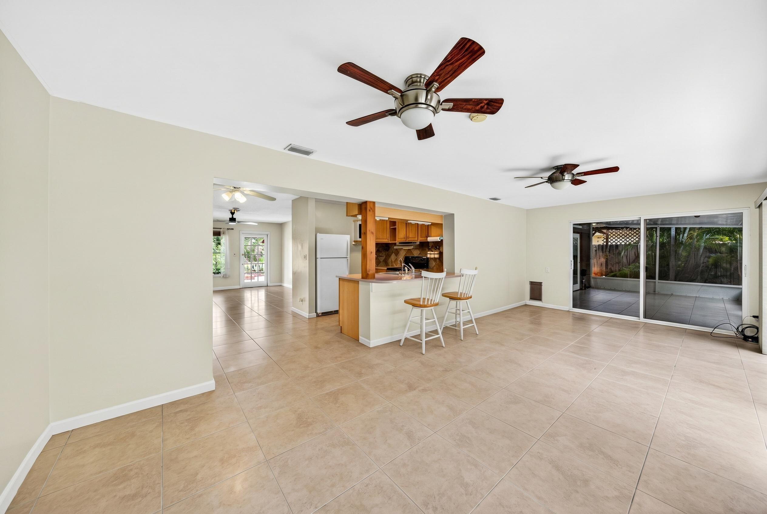 CHERRY HOLLOW - Residential