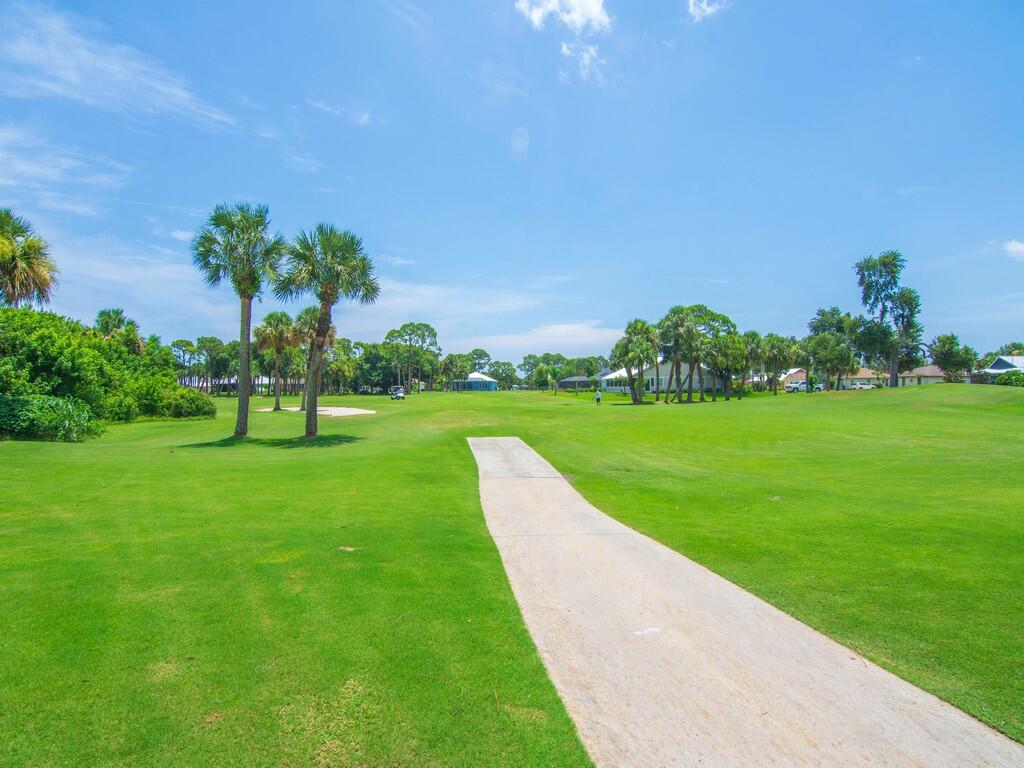 GATOR TRACE CONDOMINIUM 1 - Residential