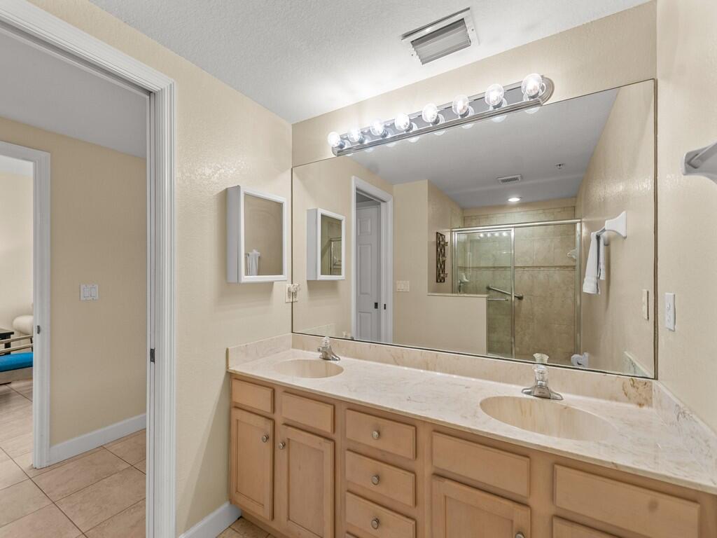 GATOR TRACE CONDOMINIUM 1 - Residential
