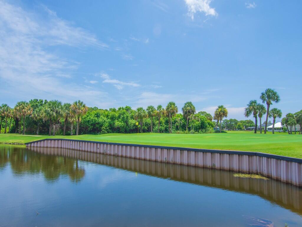 GATOR TRACE CONDOMINIUM 1 - Residential