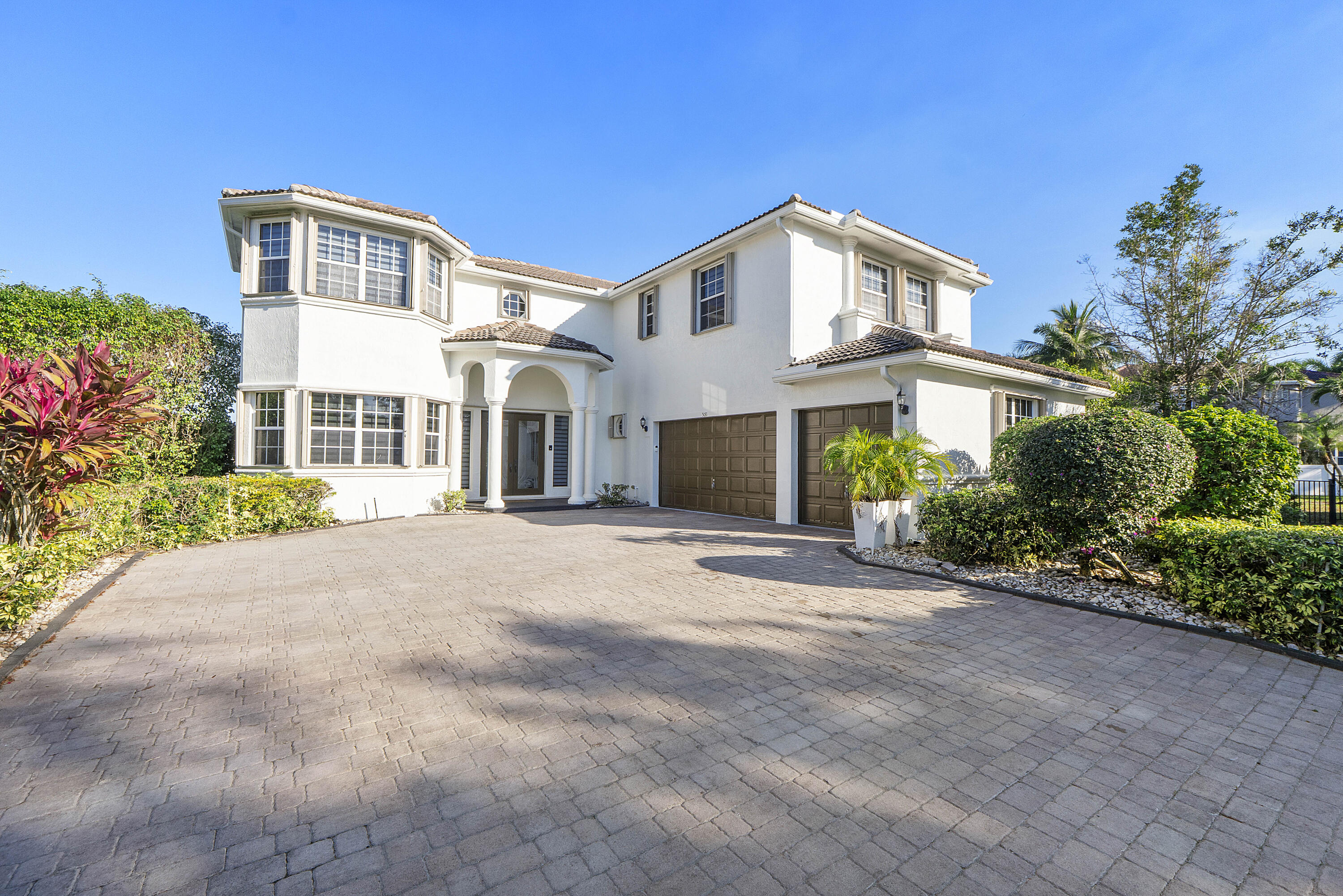 WYNDHAM LAKES CENTRAL - Residential