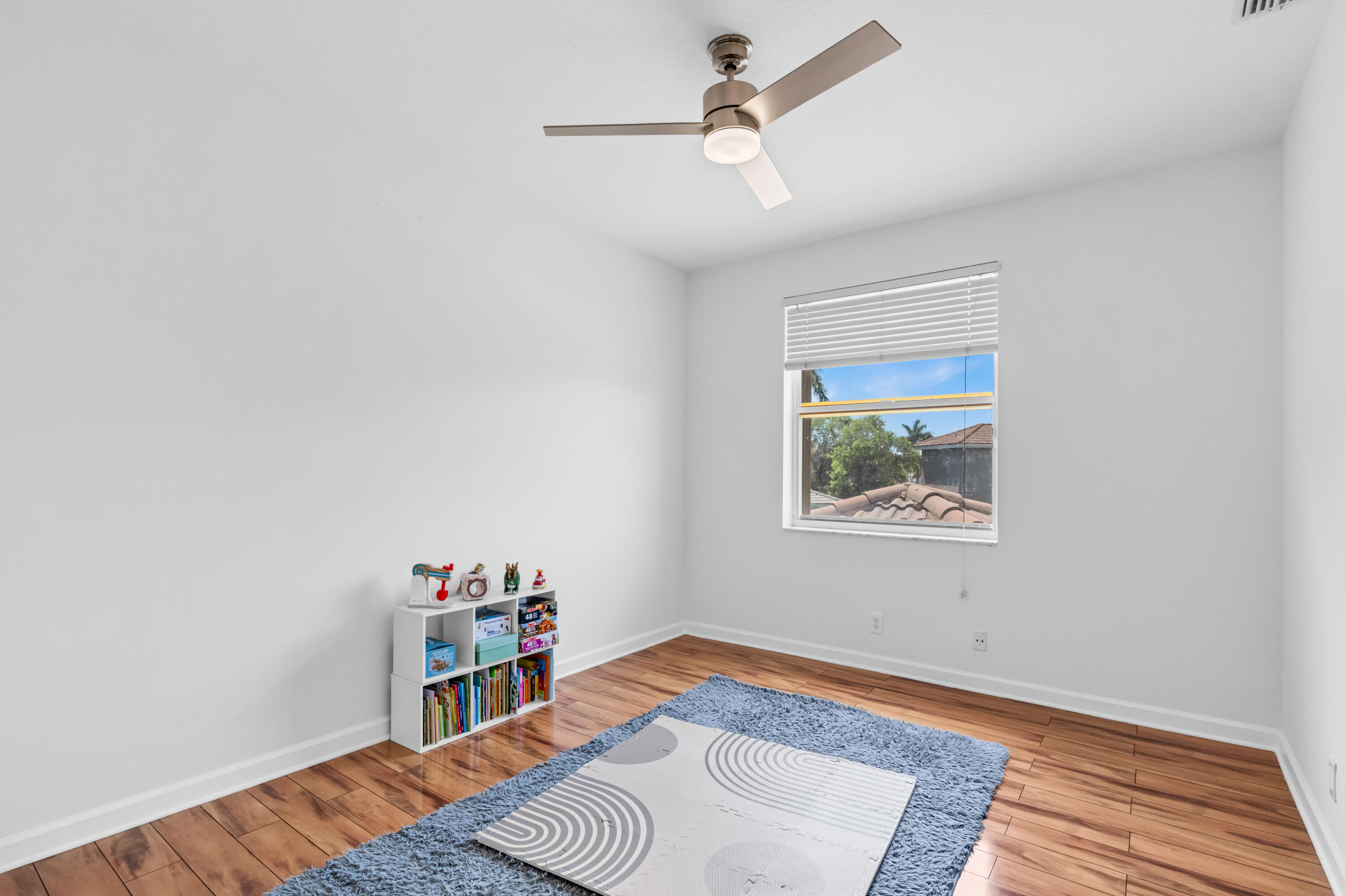 WYNDHAM LAKES CENTRAL - Residential