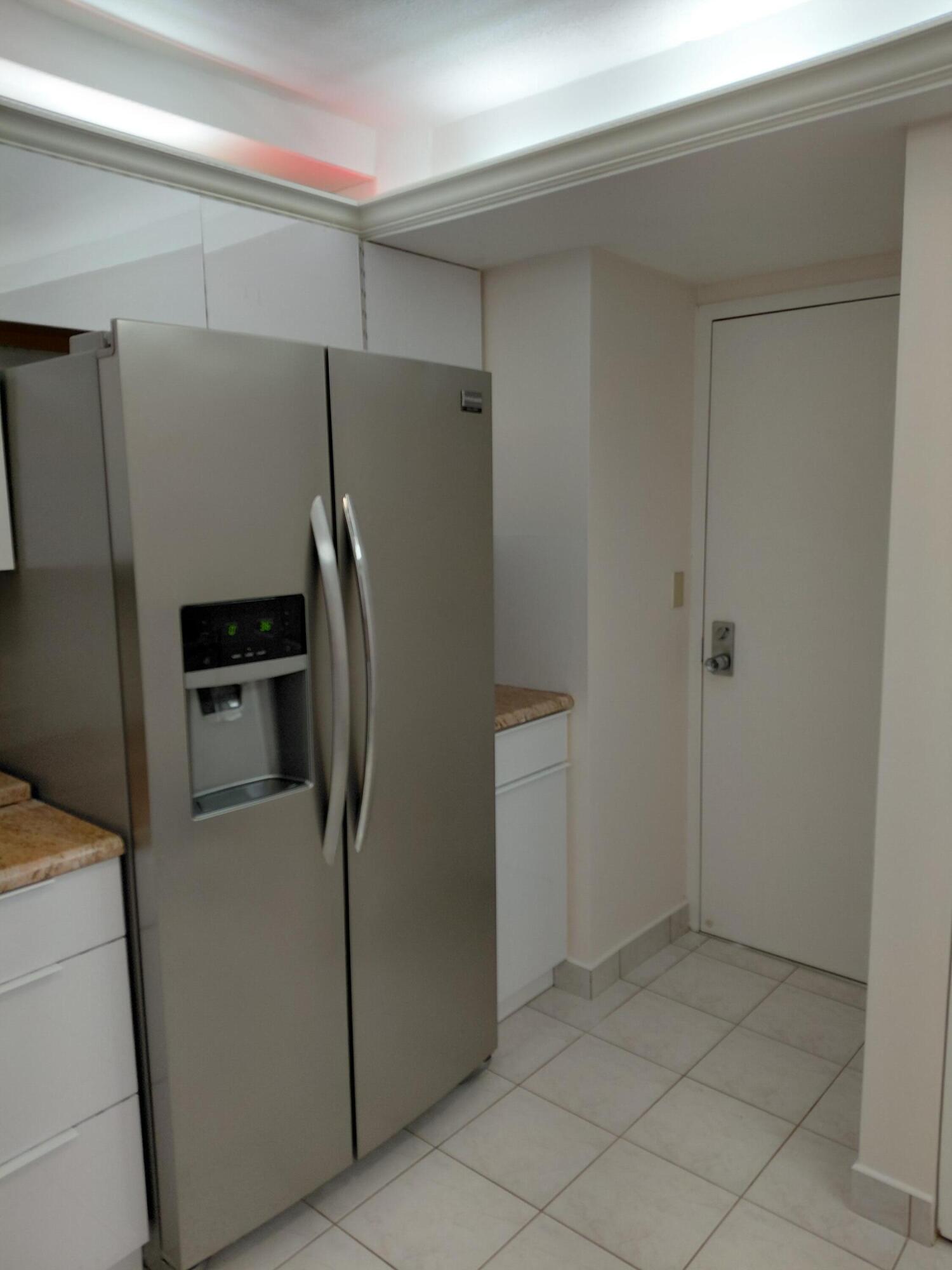 PLAYA DEL MAR CONDO - Residential