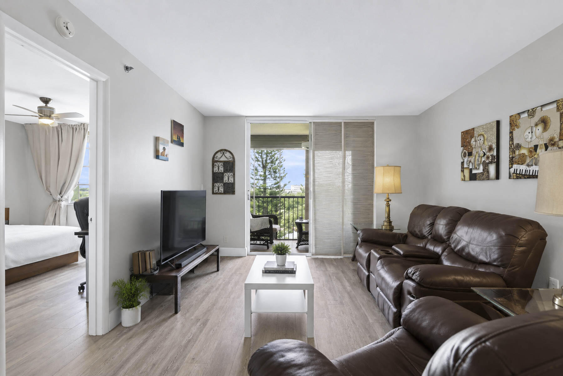 ROLLING HILLS GOLF AND TENNIS - Residential