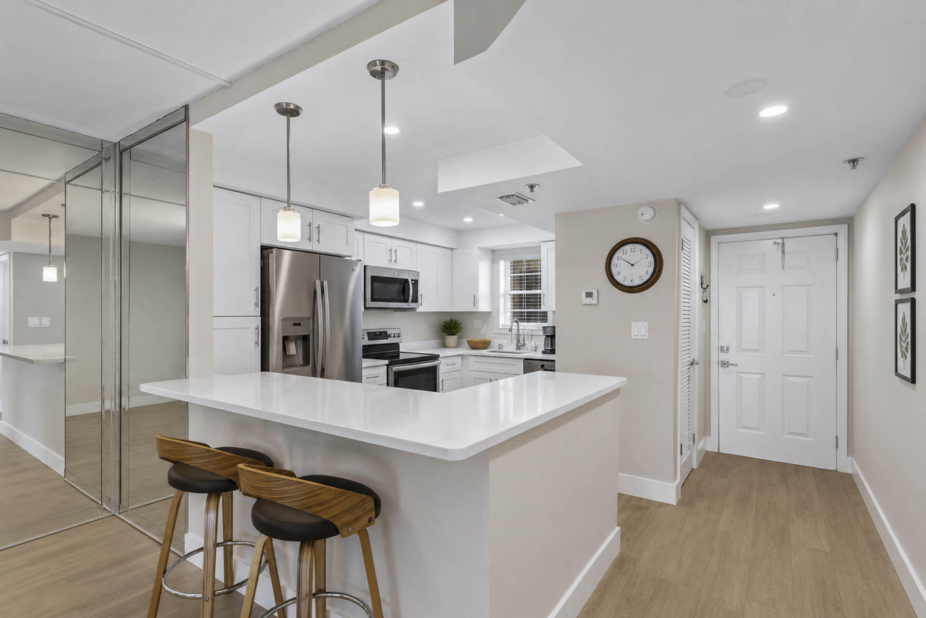 ROLLING HILLS GOLF AND TENNIS - Residential