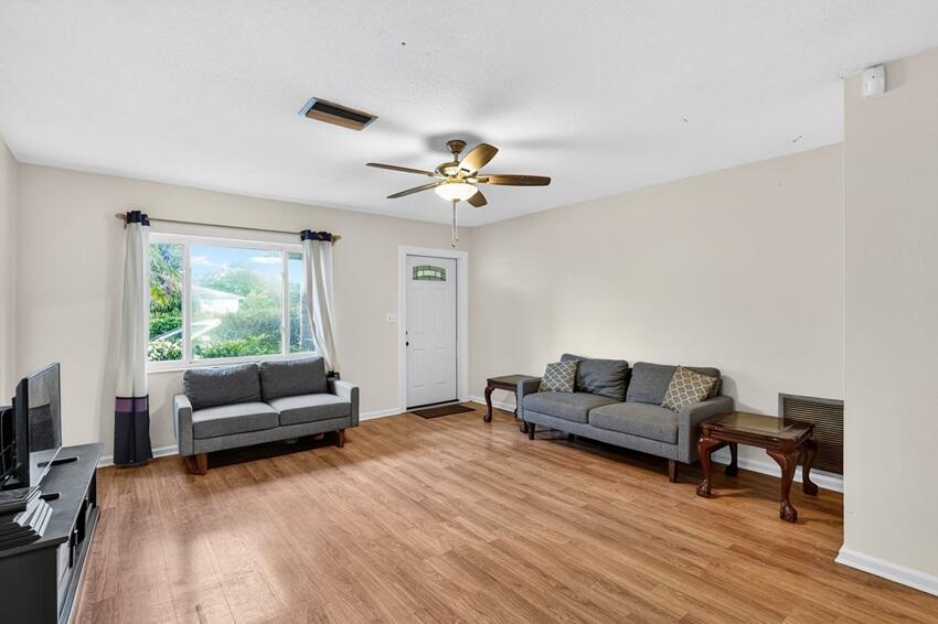 FRANWOOD PINES - Residential
