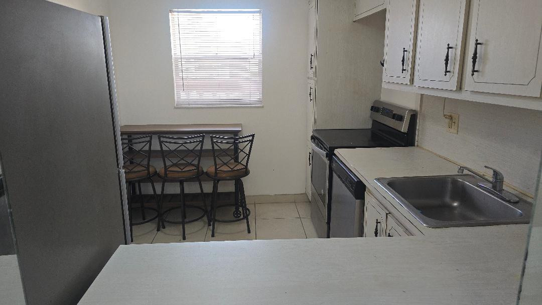 HOLIDAY SPRINGS VILLAGE 4 CONDO - Residential