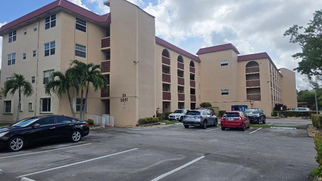 HOLIDAY SPRINGS VILLAGE 4 CONDO - Residential