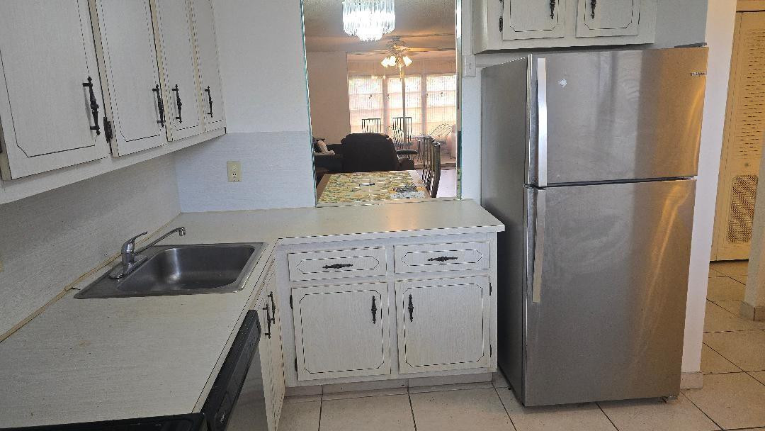 HOLIDAY SPRINGS VILLAGE 4 CONDO - Residential