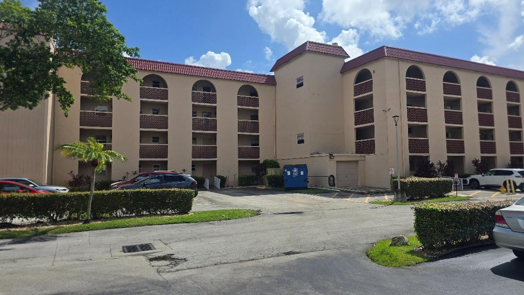 HOLIDAY SPRINGS VILLAGE 4 CONDO - Residential