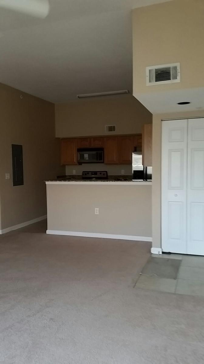 THE CLUB AT ST LUCIE WEST, A CONDOMINIUM - Residential Lease