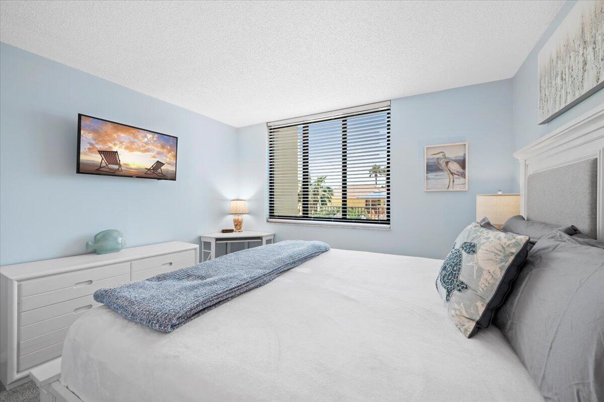 OCEAN TRAIL CONDO II - Residential Lease