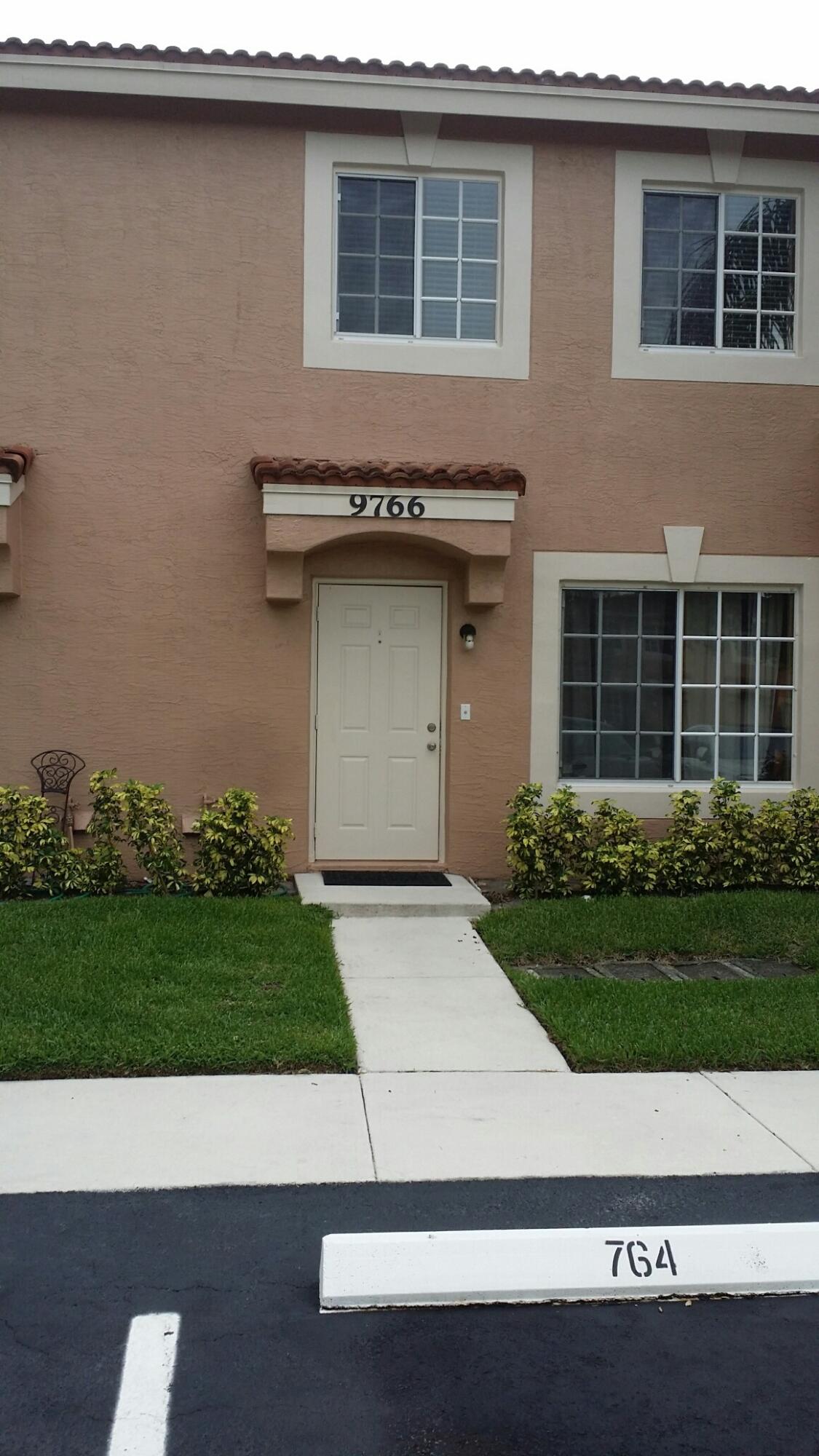 SANTA CRUZ - Residential Lease