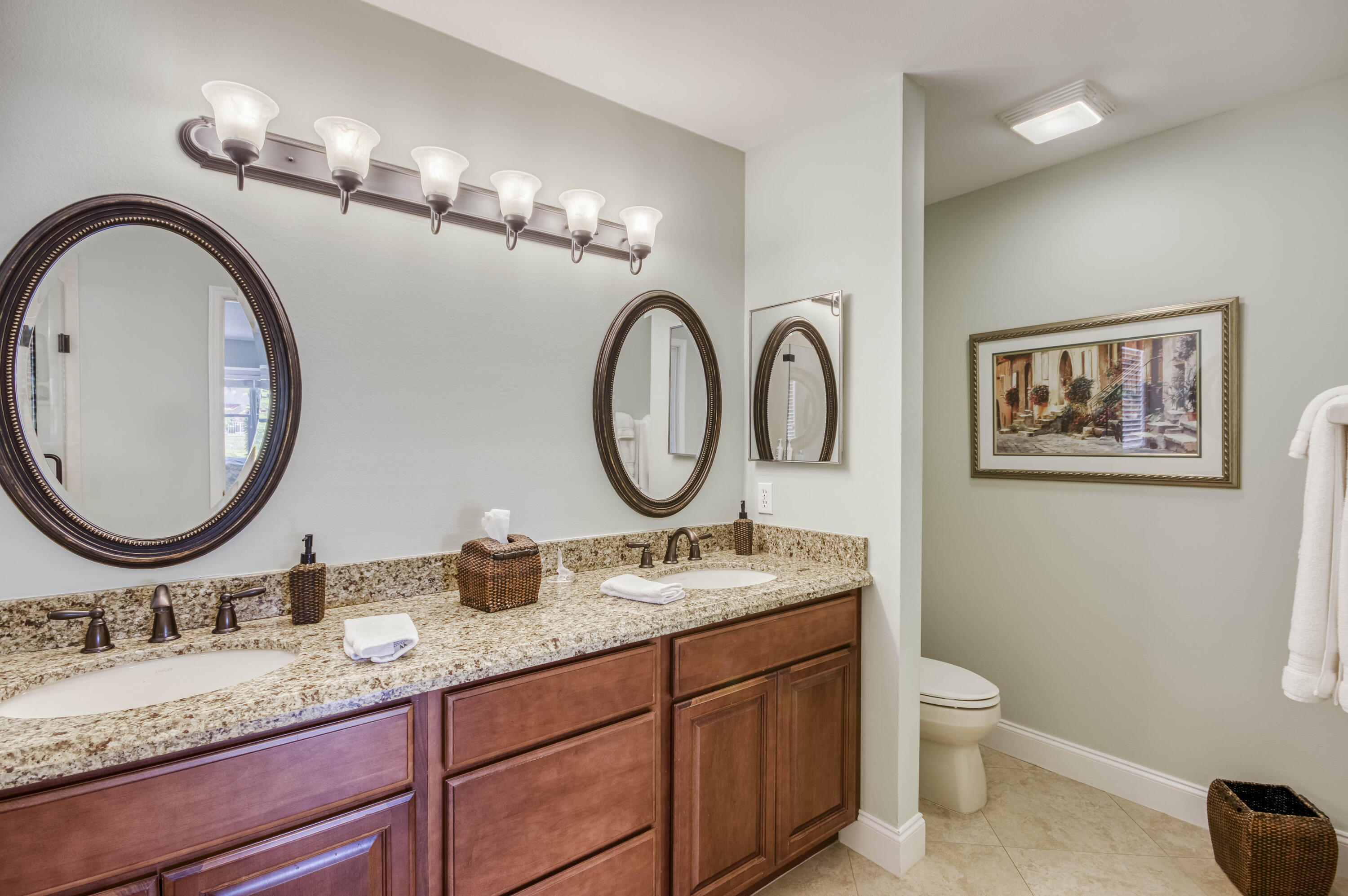 Lakefield of The Landings - Residential