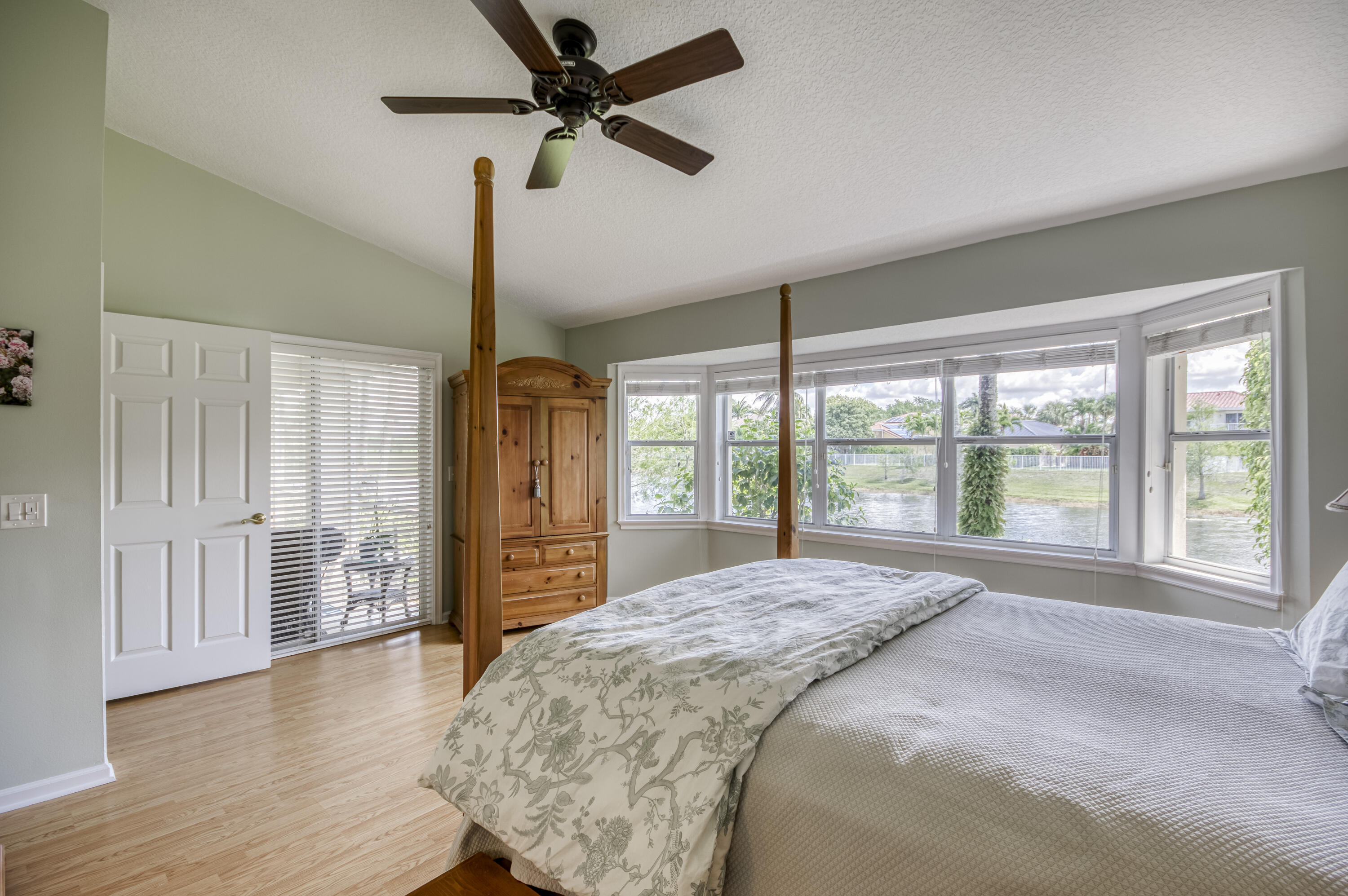 Lakefield of The Landings - Residential