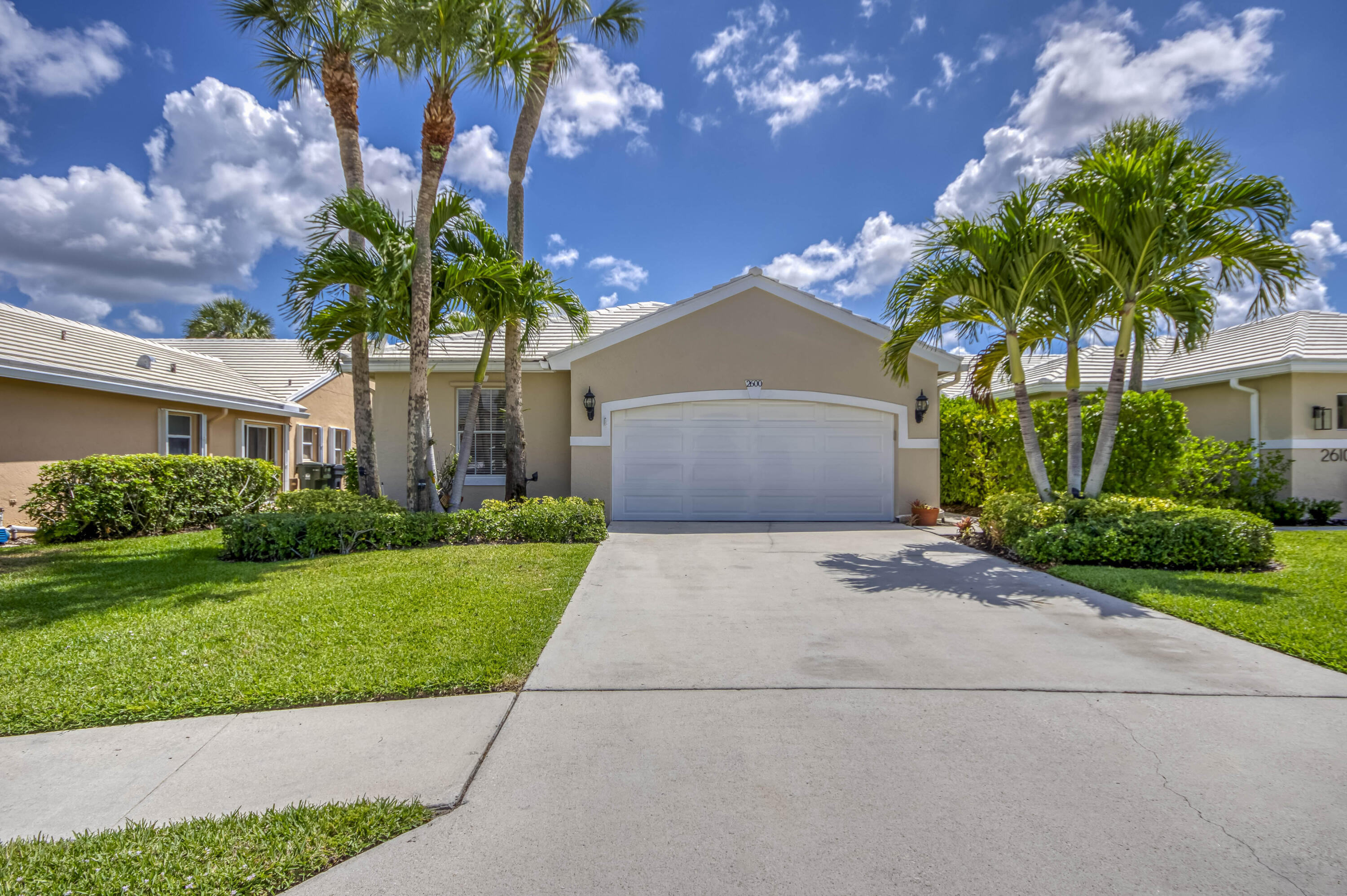 Lakefield of The Landings - Residential