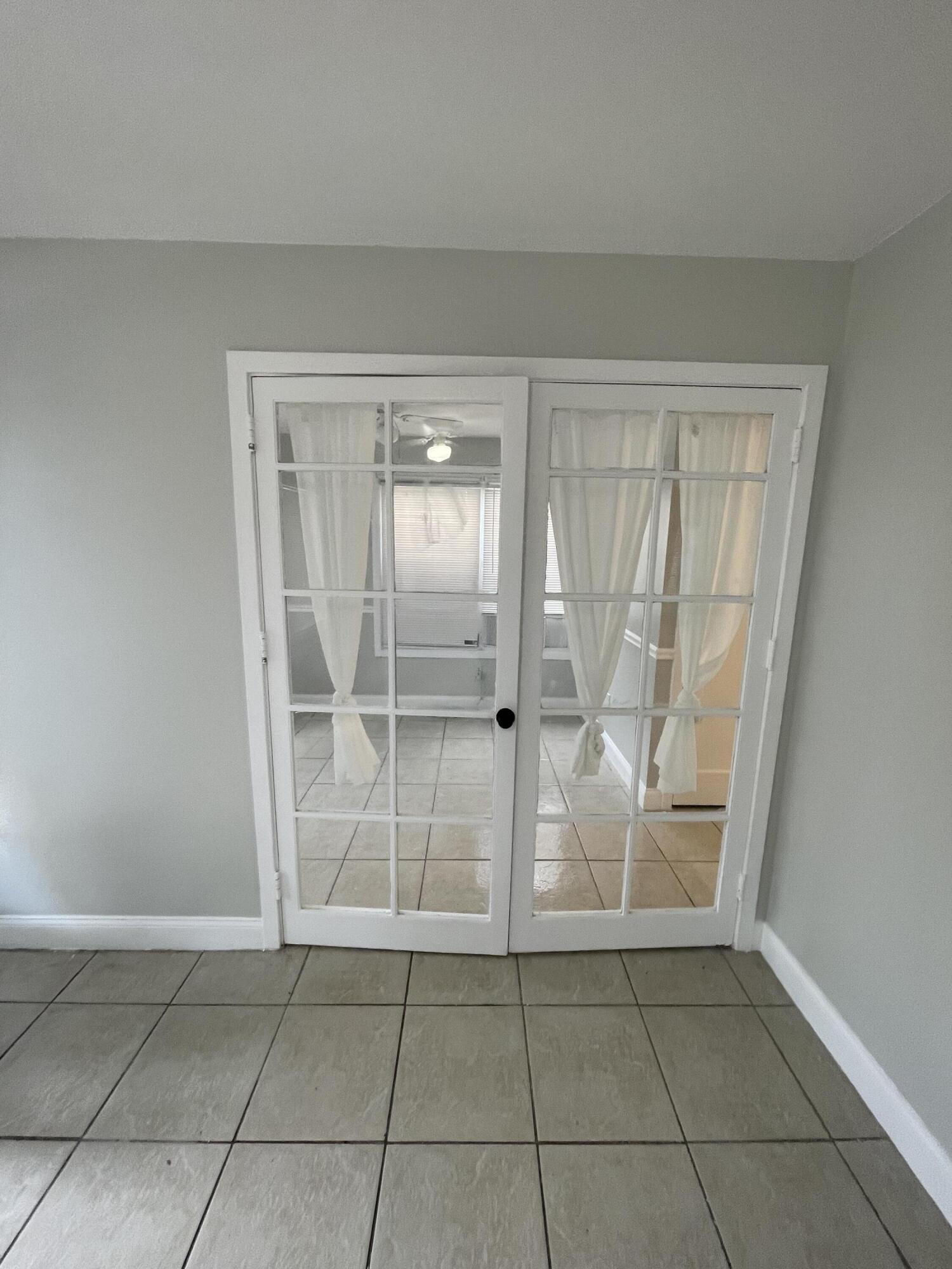 SOUTHBORO PARK - Residential Lease