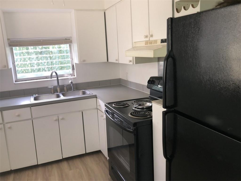 HOLLYWOOD COUNTRY CLUB DI - Residential Lease