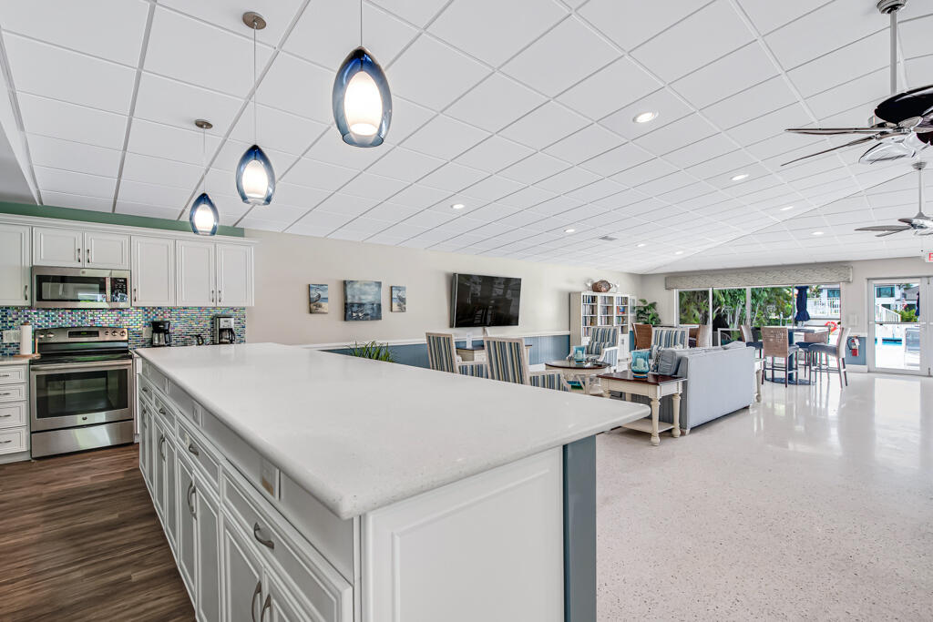 PENTHOUSE DELRAY CONDO - Residential