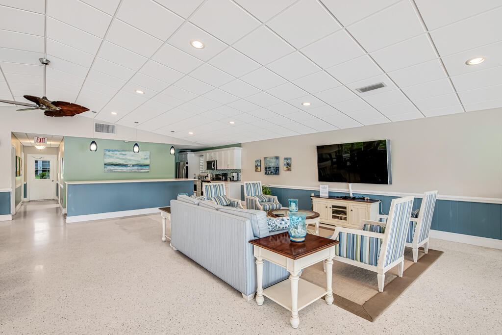 PENTHOUSE DELRAY CONDO - Residential
