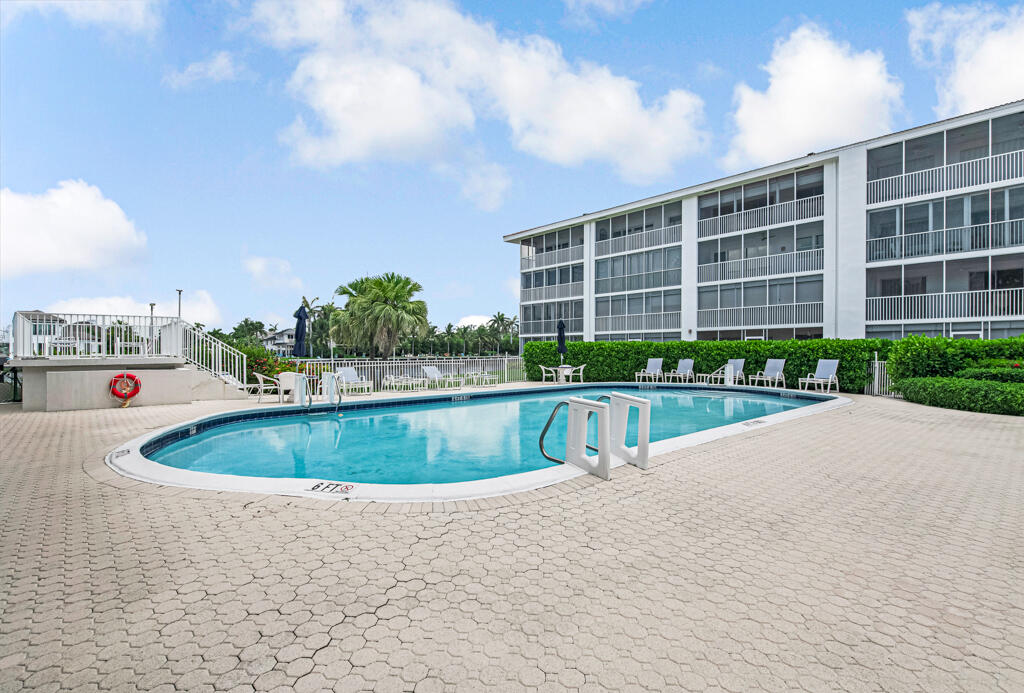 PENTHOUSE DELRAY CONDO - Residential