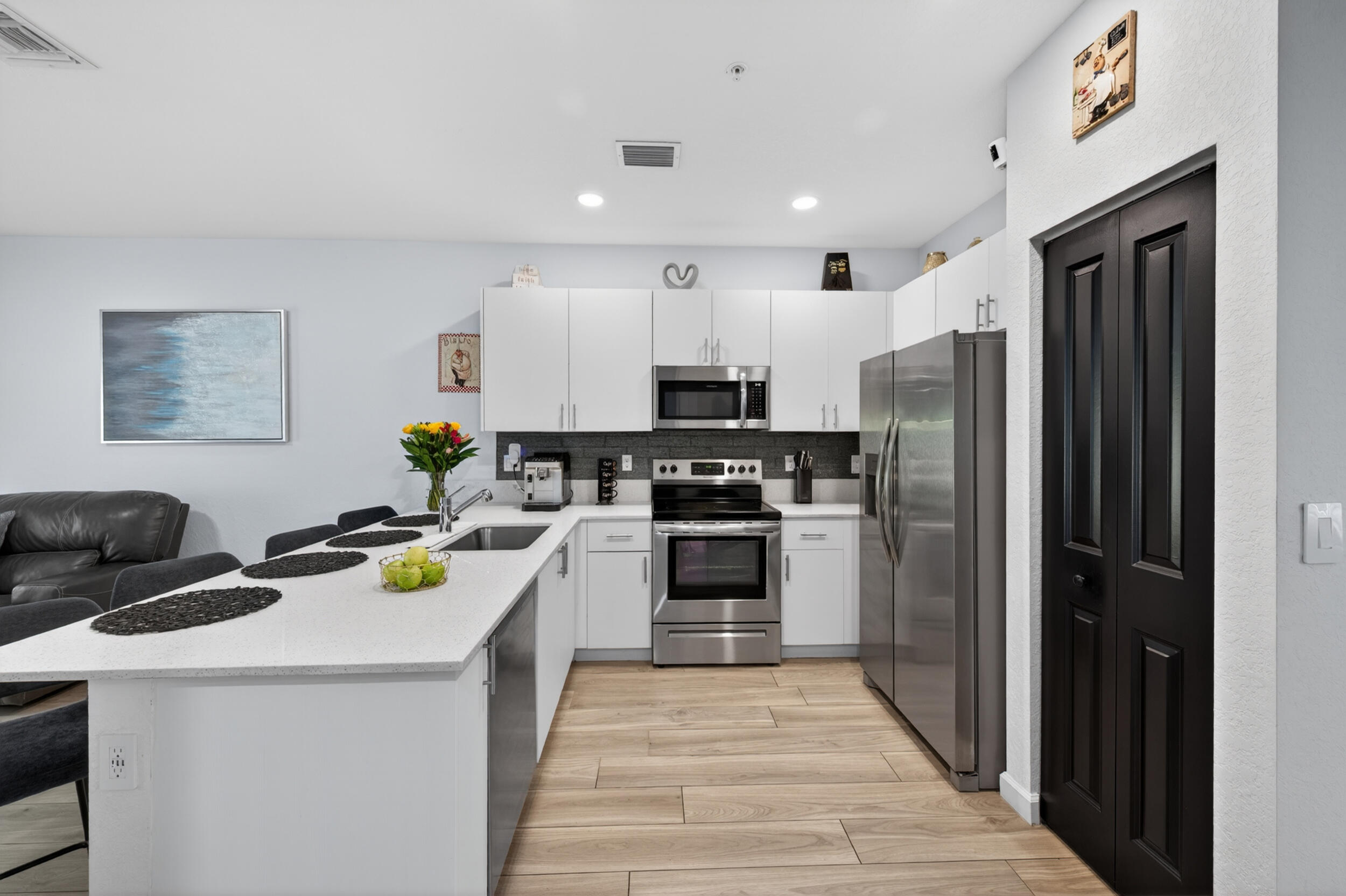 SUNSET PINES - Residential