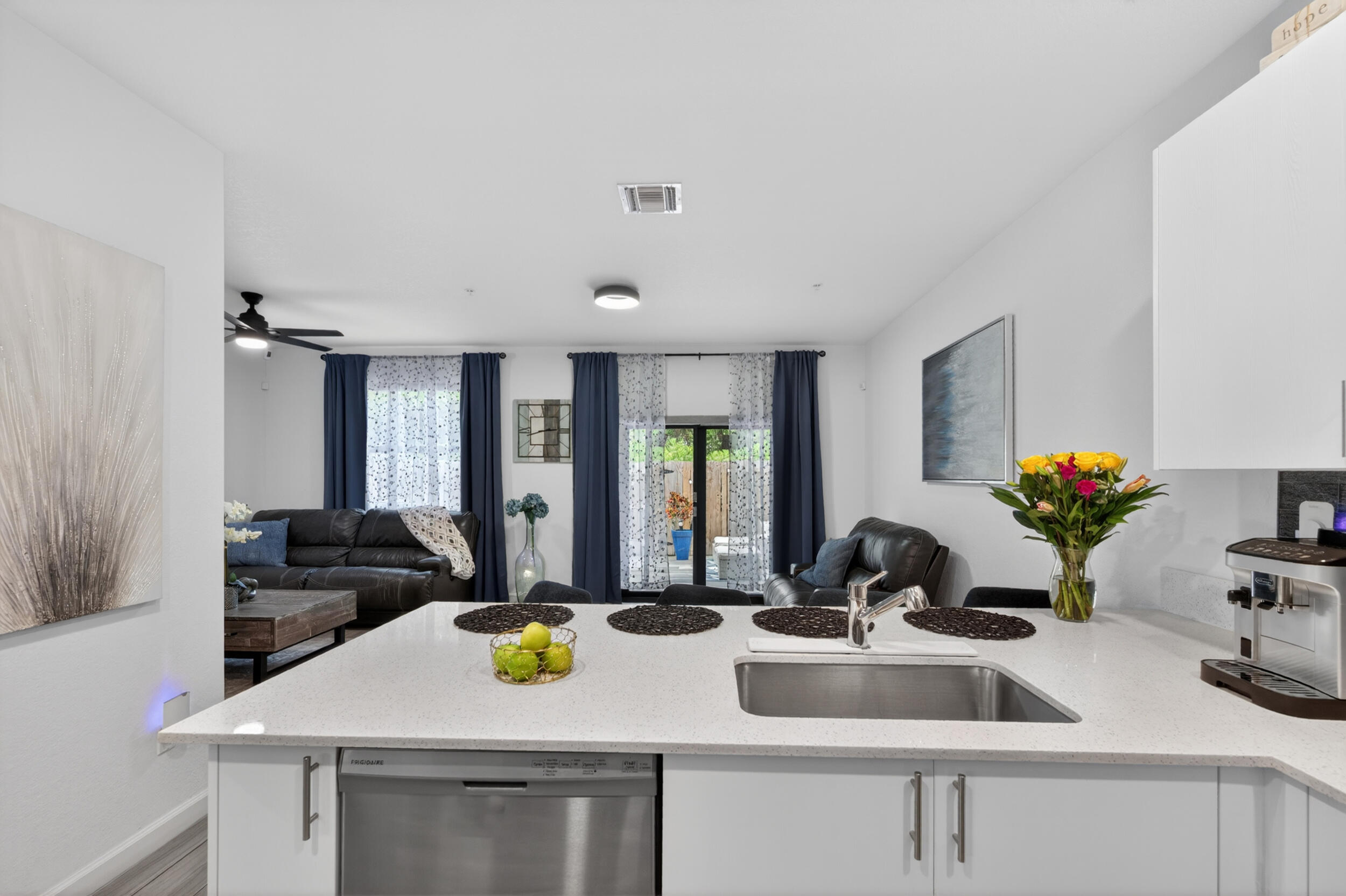 SUNSET PINES - Residential