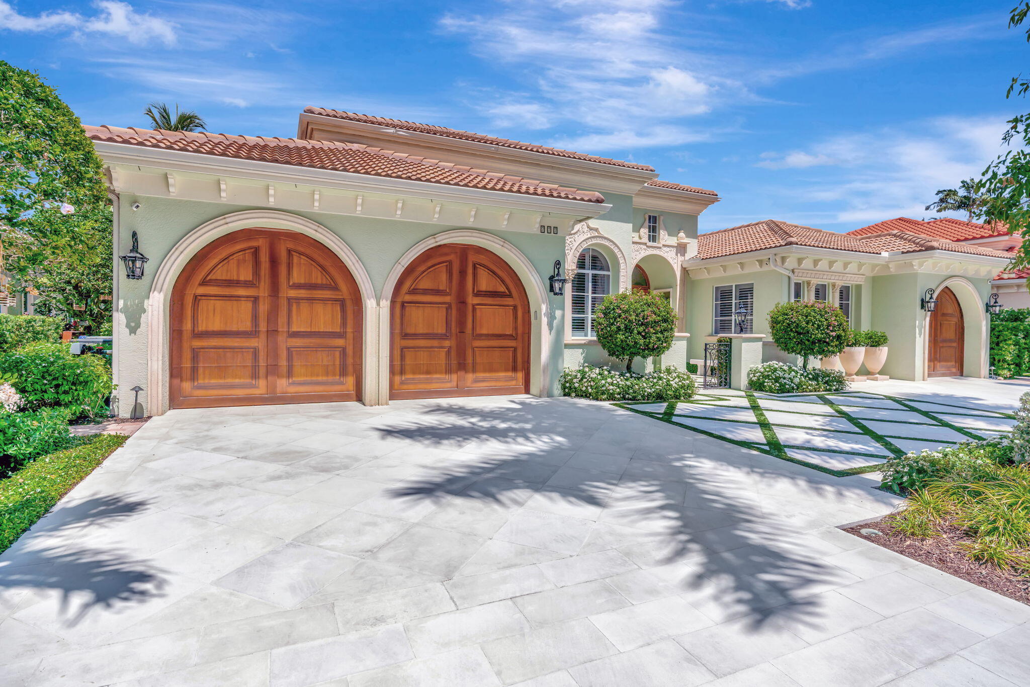 HARBOUR ISLES - Residential
